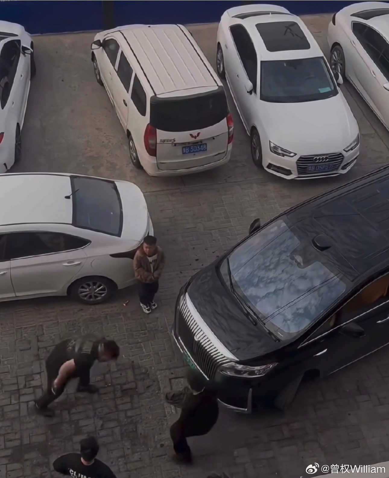 比华妃撞墙那一下还狠