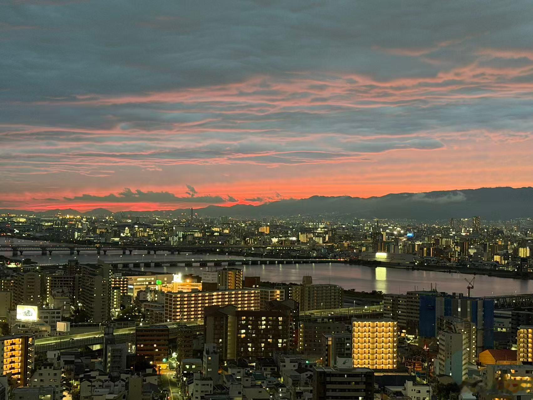 【补发昨夜朋友圈】碎片1:人性总是喜欢新鲜与创造，有不同层次，新鲜到极致就是创造