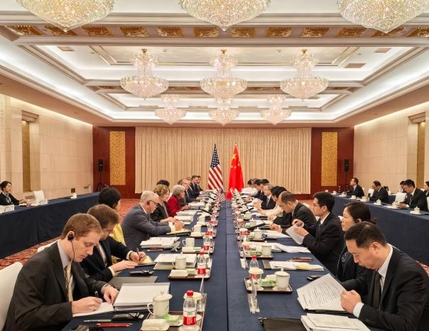 中美刚谈完贸易，美国财政部又对十家中企下了手——10月1日，美国财政部海外资产控