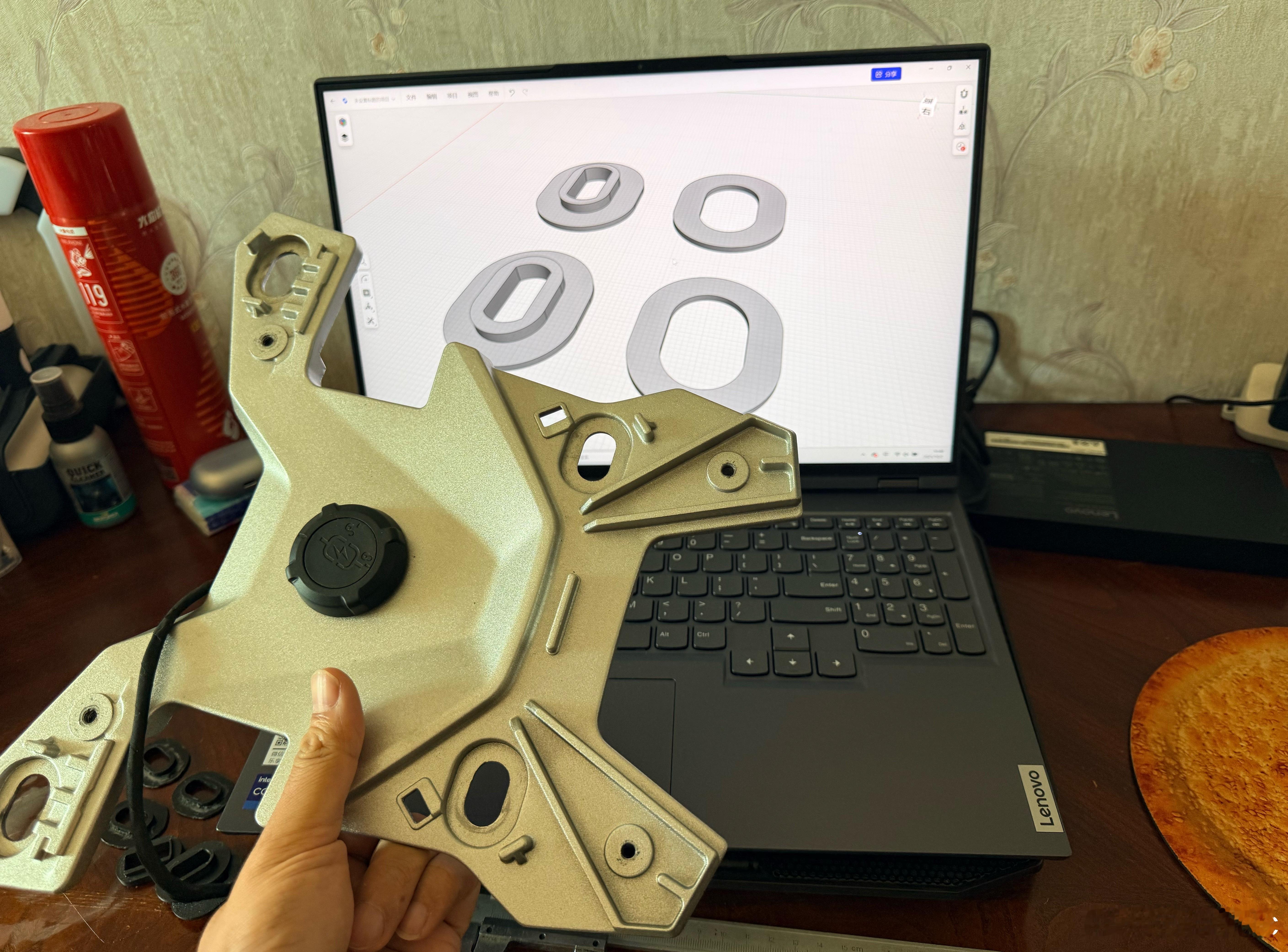 3d打印机做点非标的零件非常好用，asa耗材用来做浮动尾箱的垫圈非常完美[嘻嘻]