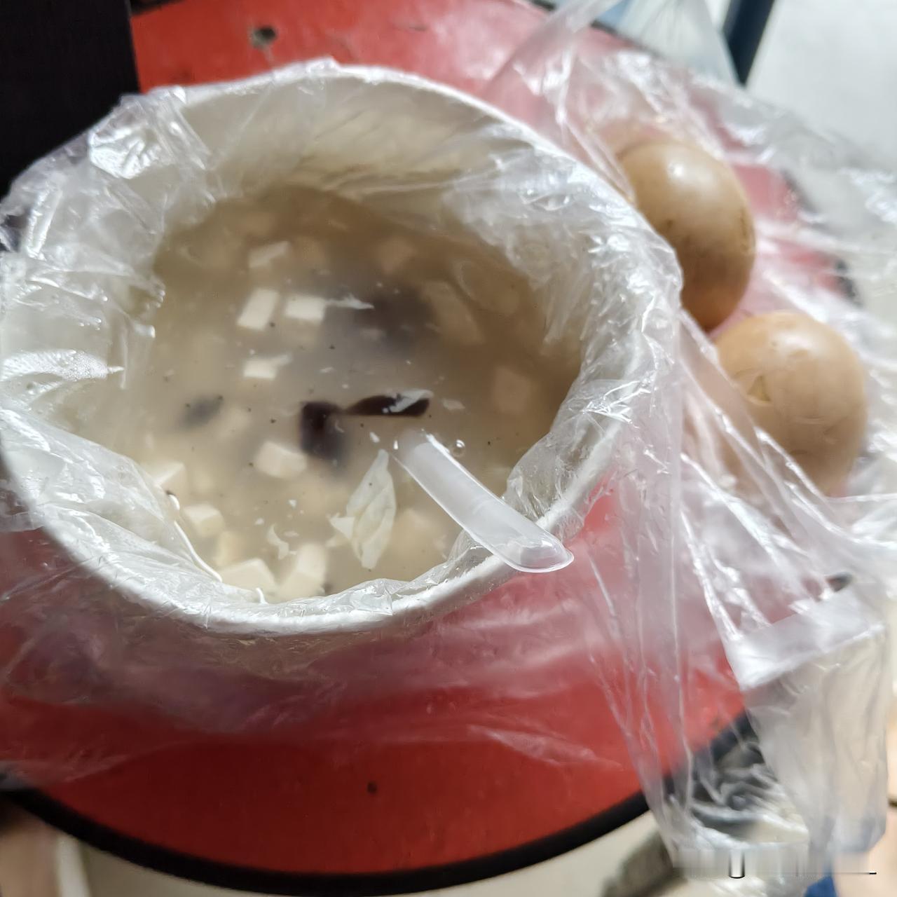 一碗美味豆腐汤，两个鸡蛋，简单健康又营养！🥗👩‍🍳