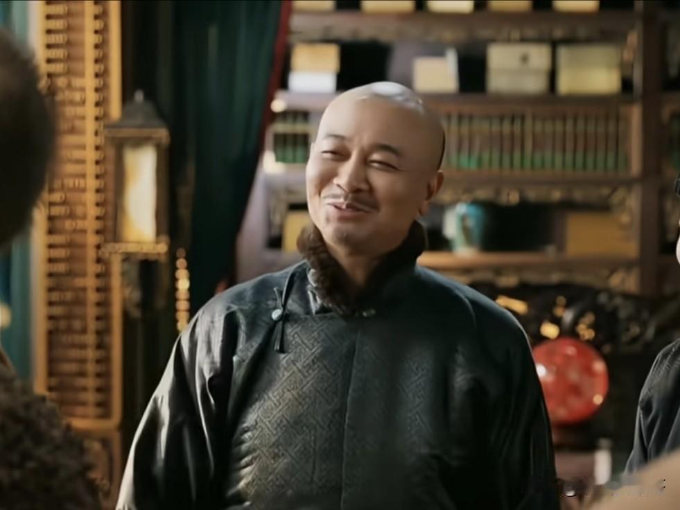 吴越明明文武双全，为何火不起来？甚至在一段时间里，都到了无片可拍的地步。我认为相