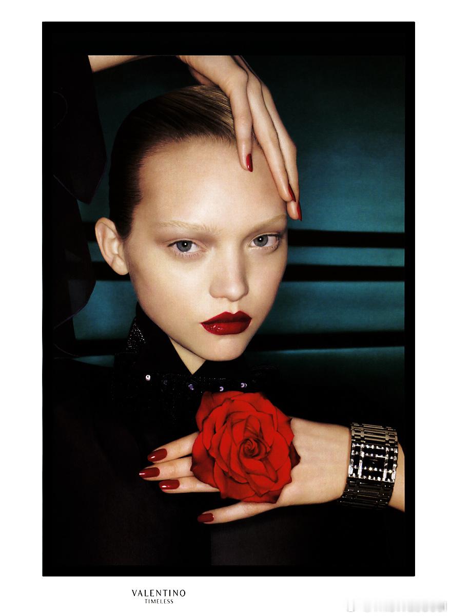 this was cool Valentino 2006秋冬系列全球广告大片，娃
