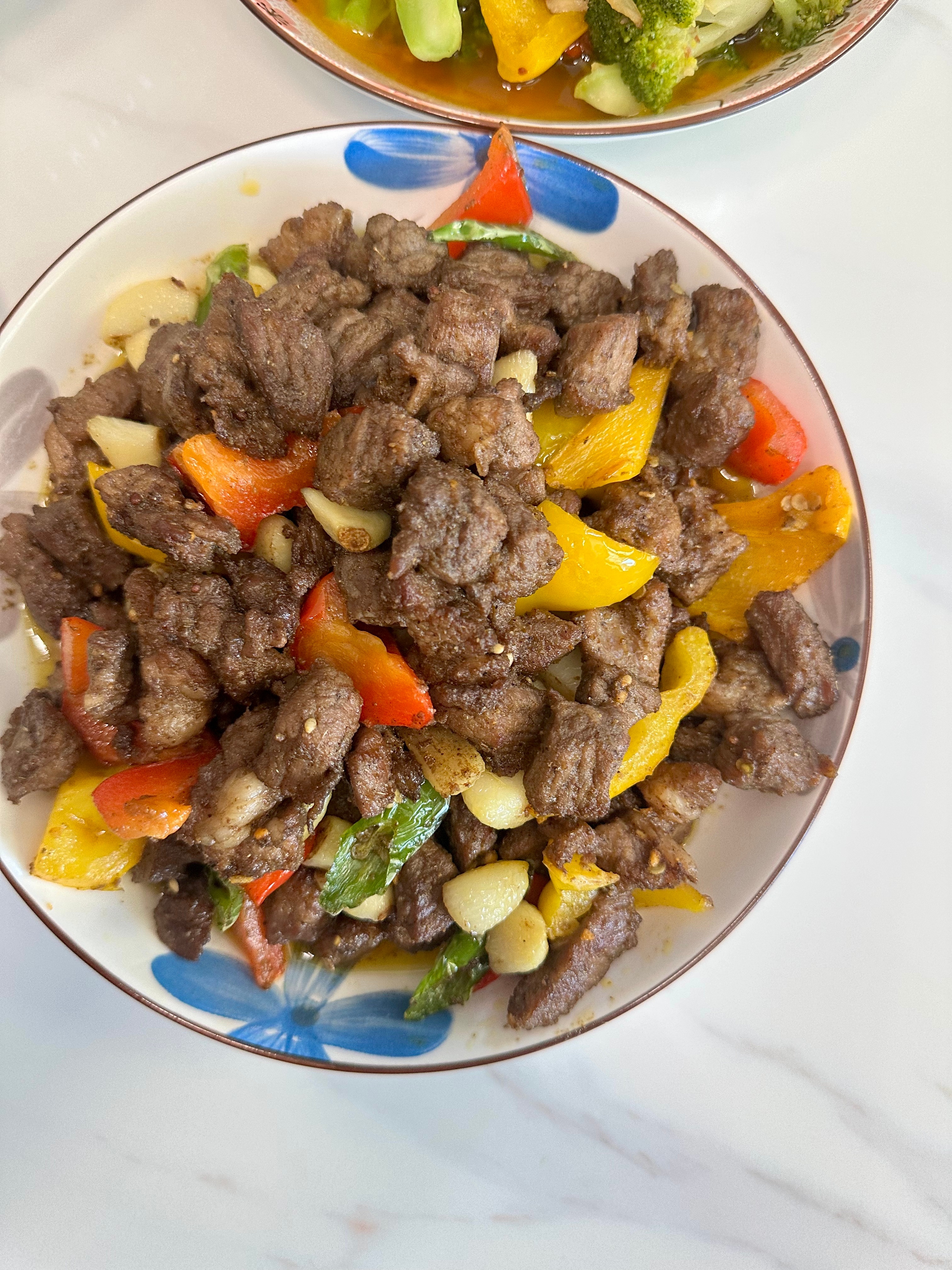 小w食堂⚡行不止步 枪鸣四海 美食进度条 加载完成微博俱乐部WBG和平精英战队