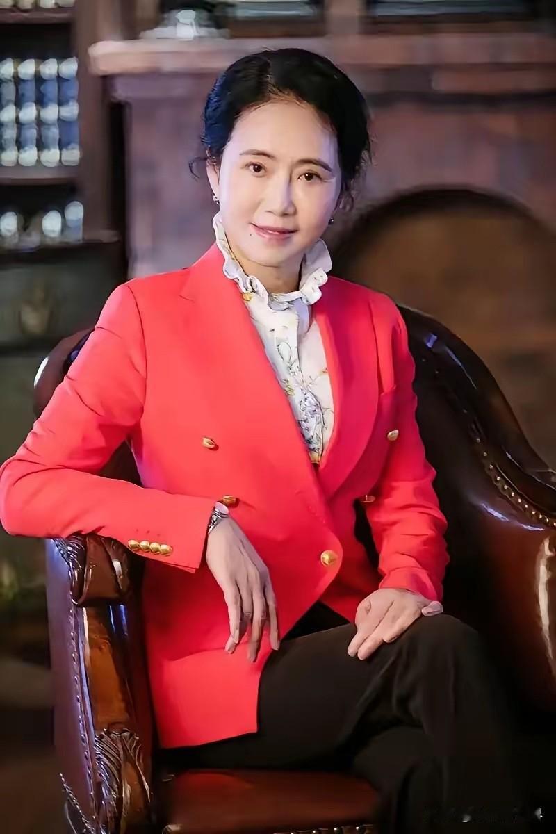 资本家担任人大代表能代表人民吗？星宇董事长周晓萍引发争议！

最近一段时间，星宇
