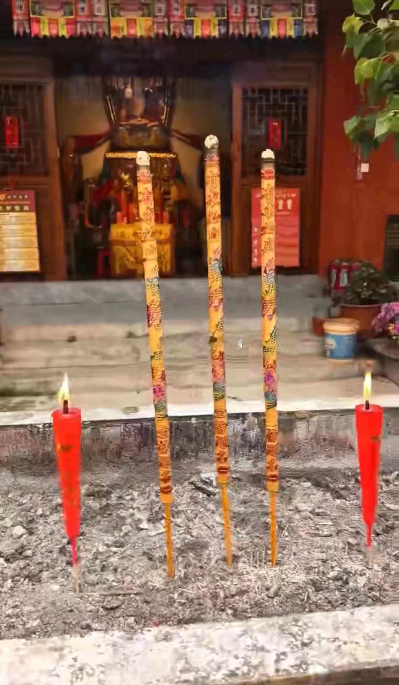 距离高考越来越近了。这几天，最重要的是把心稳住。能认真走到今天的孩子，已经很不容