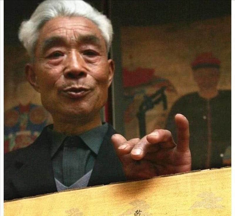 陕西一位老农收藏九道清朝圣旨，博物馆借展后遗失两道，如此损失究竟该由谁来负责？