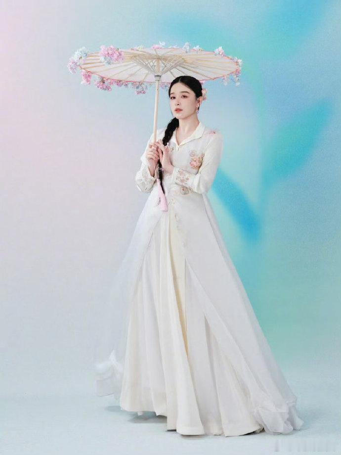 阚清子阚清子一公造型乘风2026真的被阚清子美到失语！乘风一公造型好戳，咏春舞台