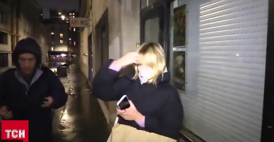 有网友在法国巴黎找到了普京的女儿，大家询问她对乌克兰和俄罗斯冲突的看法，为了减少