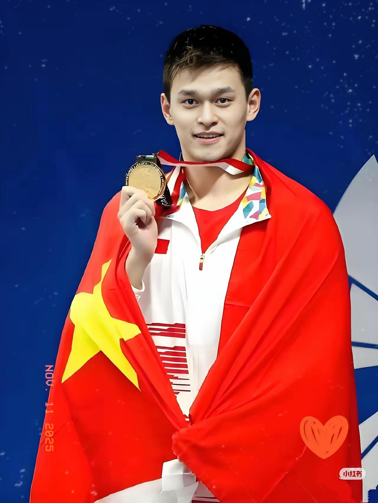 一夜之间，
全国人民都在说：
别再揪着孙杨的失利争论！这场“新旧交接”才是体育最