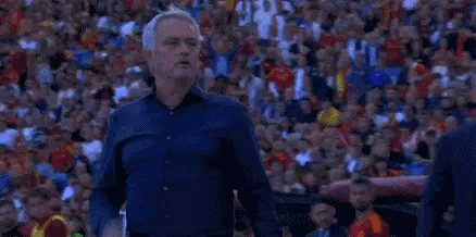 穆里尼奥实在是太可爱了！红牌都是一种潇洒的收获，[捂脸]关键是球迷说你真爱国米，