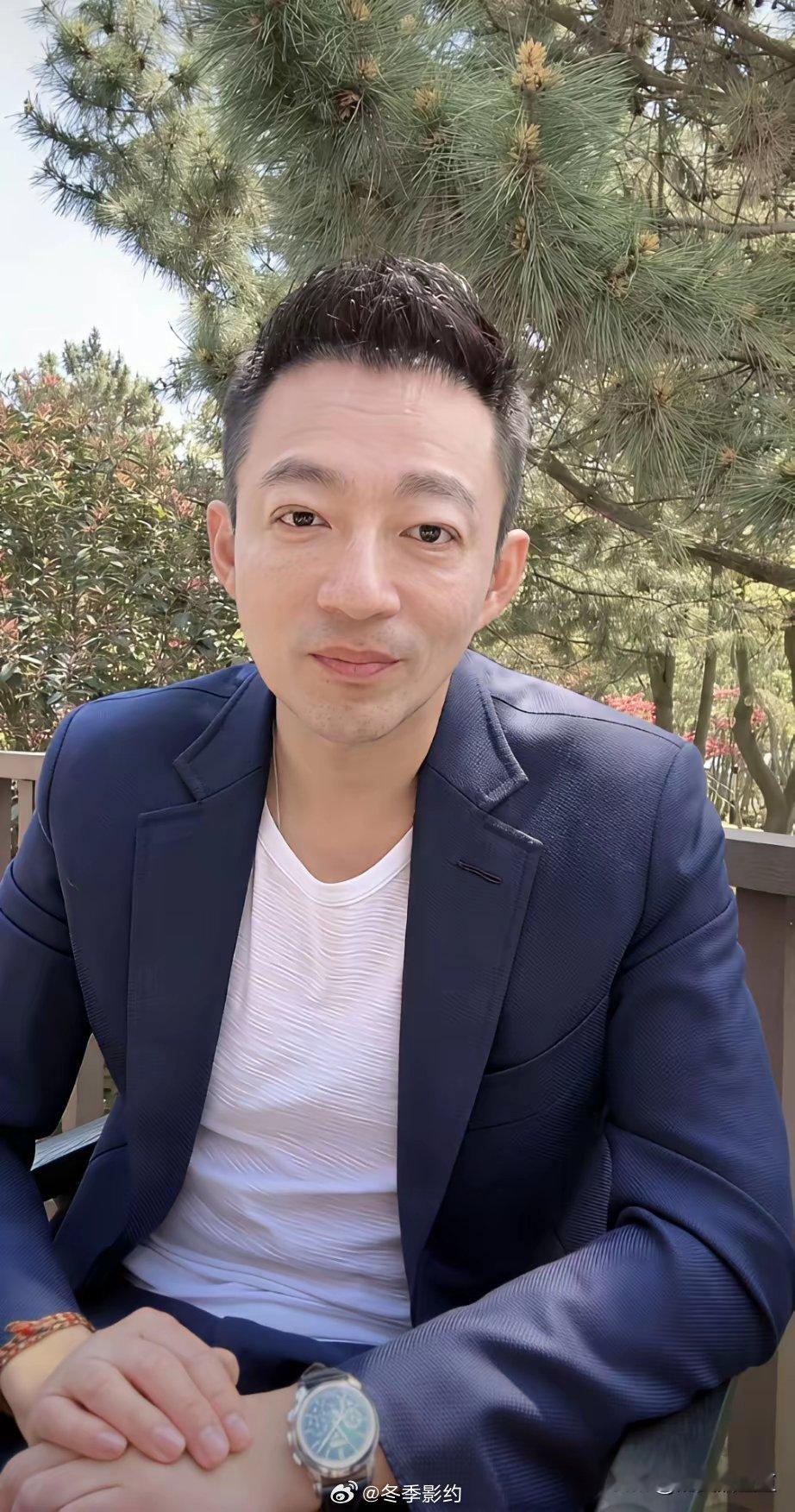 威海行结束之后，小菲就要去成都出差，然后飞台北看箖箖和玥儿，筱梅就直接回北京带汪