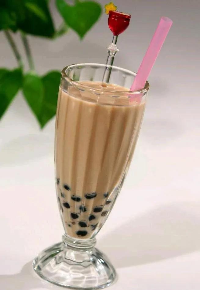 #奶茶# 果奶制作配方
今天教大家果奶制作，在家就能喝上你想要的味道
   1：