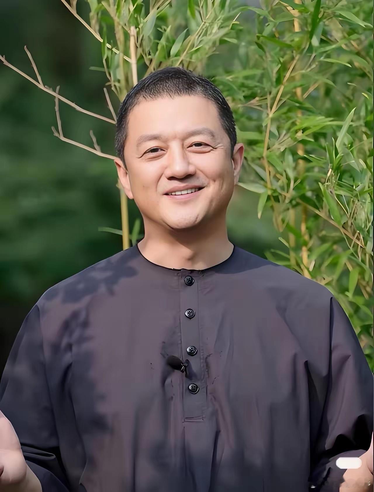 时也命也！估计李亚鹏也没想到。自己苦苦守了这么多年，突然就被天上掉的馅饼砸中了。