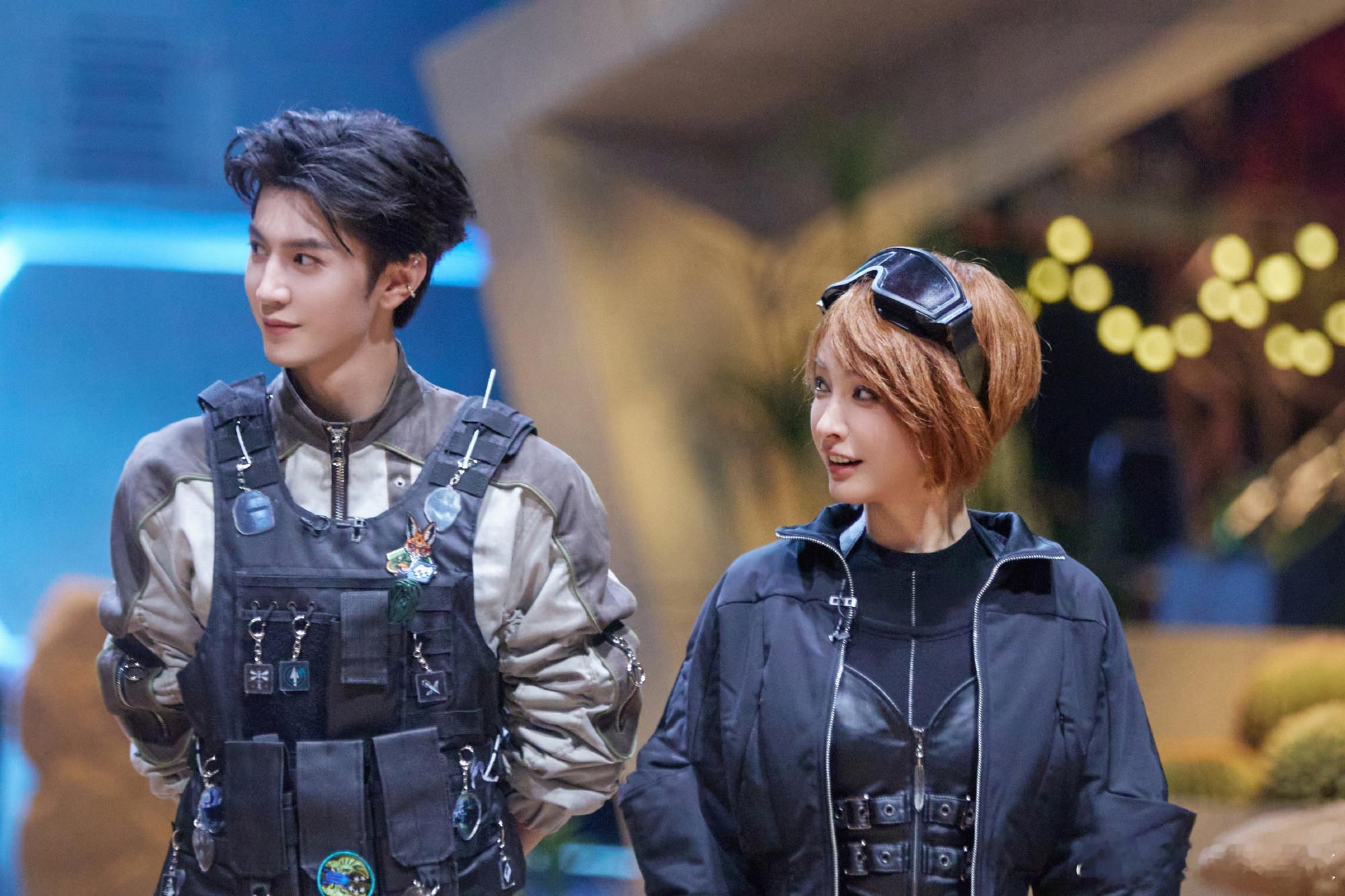 大侦探打响宝物之争大侦探 黑沙暴逼近危机升级，惊心动魄的宝物争夺战拉开帷幕，悬疑