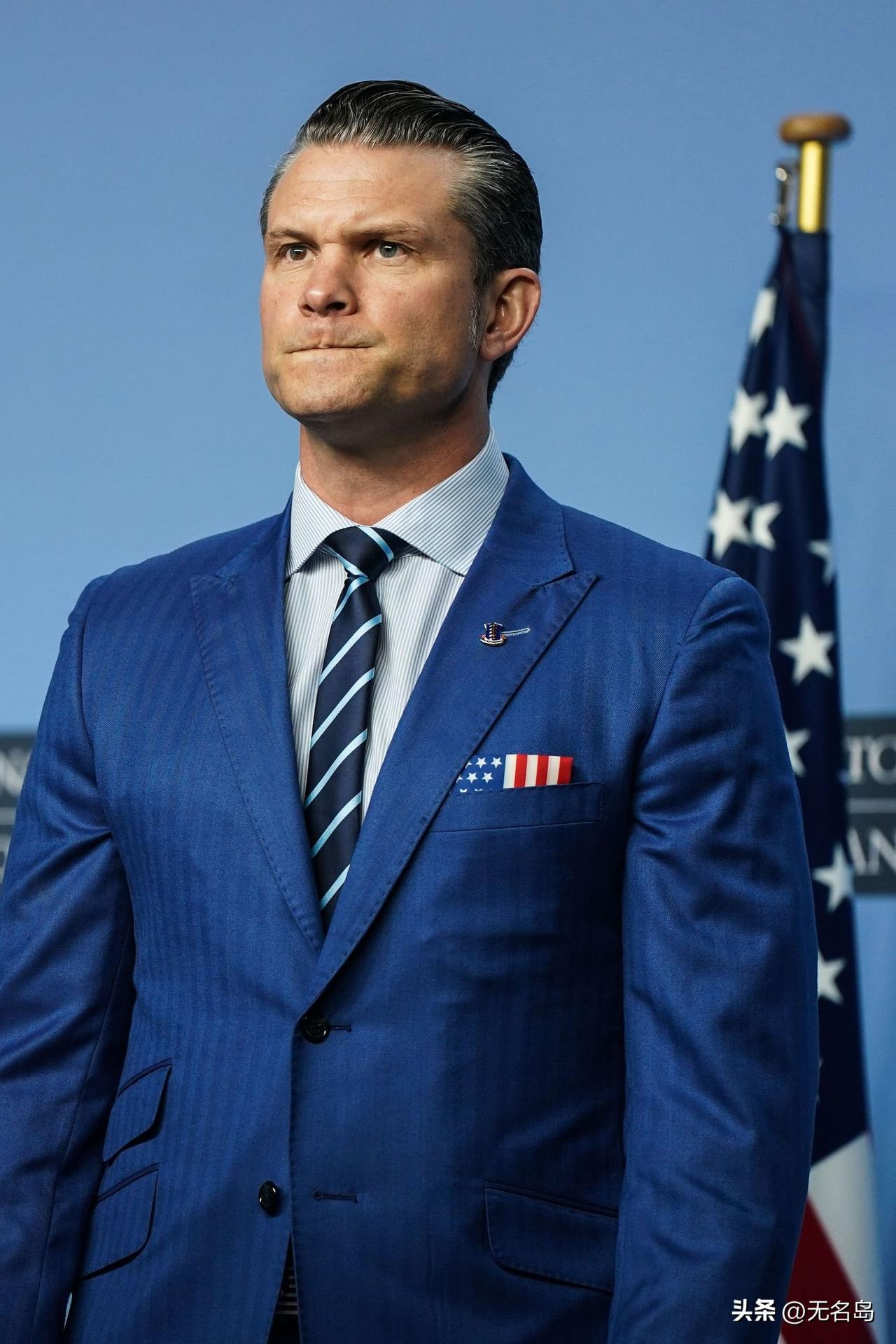 美国防长的一句话让美国人破了防，他表示中美要是开打，不出半个小时，他们的航母全得