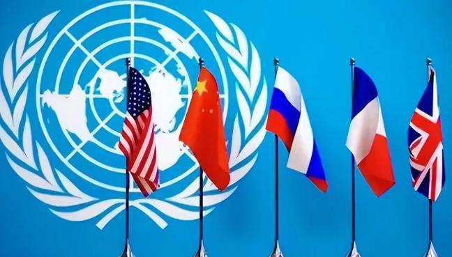 普京发了狠，五常里只有中国没入局，美媒突然发现：中国正在抄俄罗斯的底？！俄乌冲突