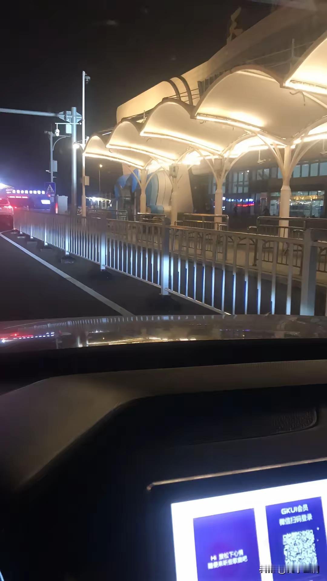 结婚是赌命吗？
有人说结婚：辛苦是百分之百的的事儿，是否幸福，全靠赌。赌赢了，一