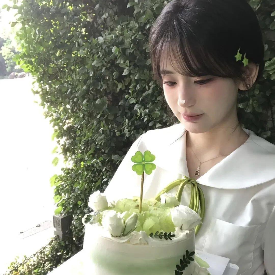 𝐰𝐞𝐜𝐡𝐚𝐭｜头像背景图搭配 💚 