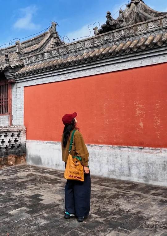 在大同的KFC，买到了最喜欢的旅行挎包