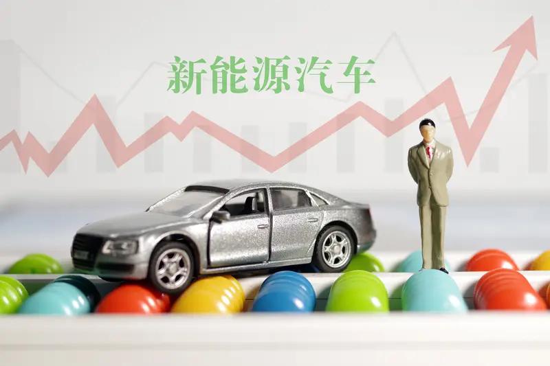 新能源汽车销量增速那叫一个猛！就拿近几年的数据来说，增长速度相当惊人。2022年
