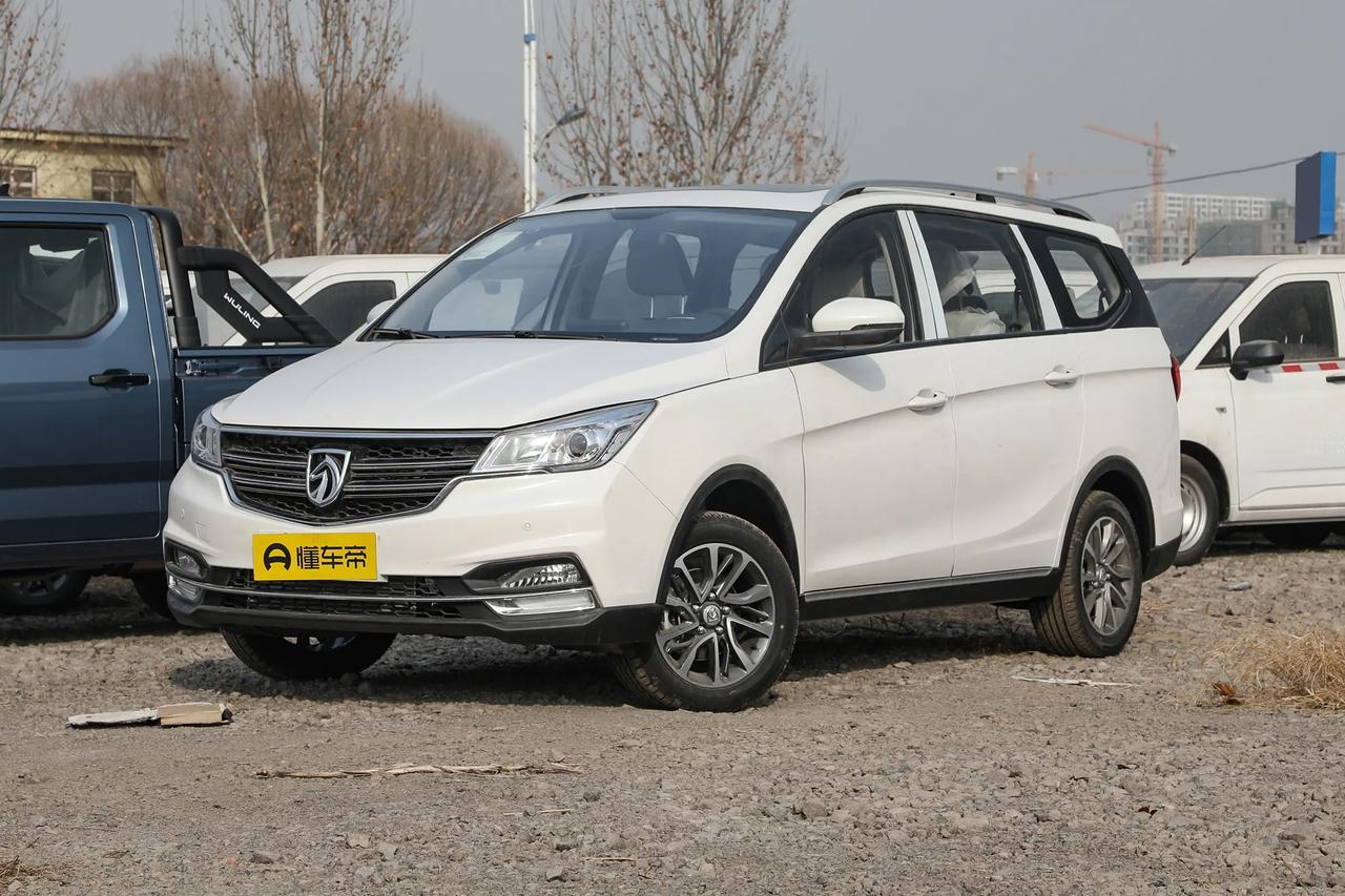 月薪5000养得起7座车？我开了3年宝骏730，算完账沉默了
说出来你们可能不信