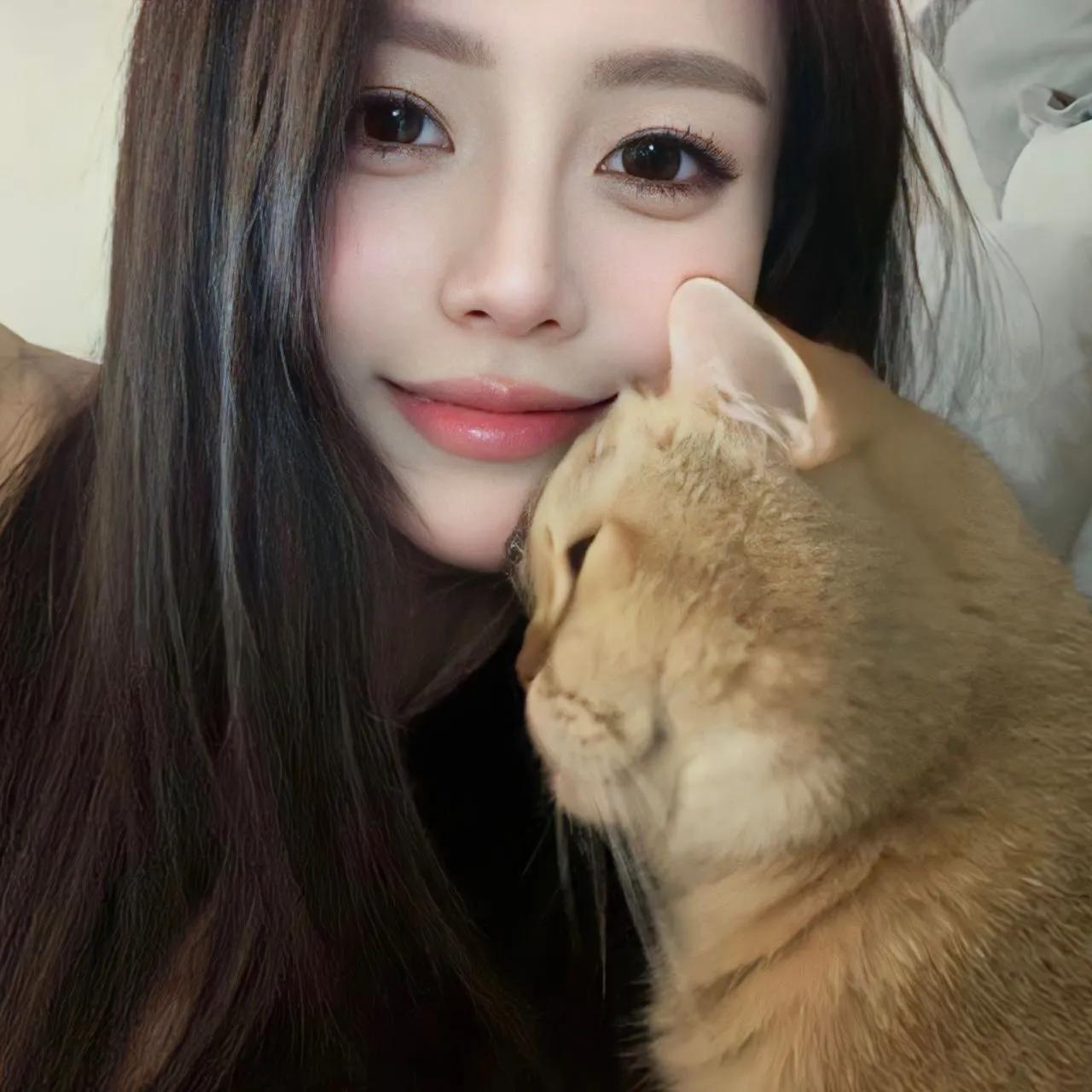 如果你对在一起1年左右的情人做了这4件事，
你这辈子是放不下她的，哪怕她绝情拉黑