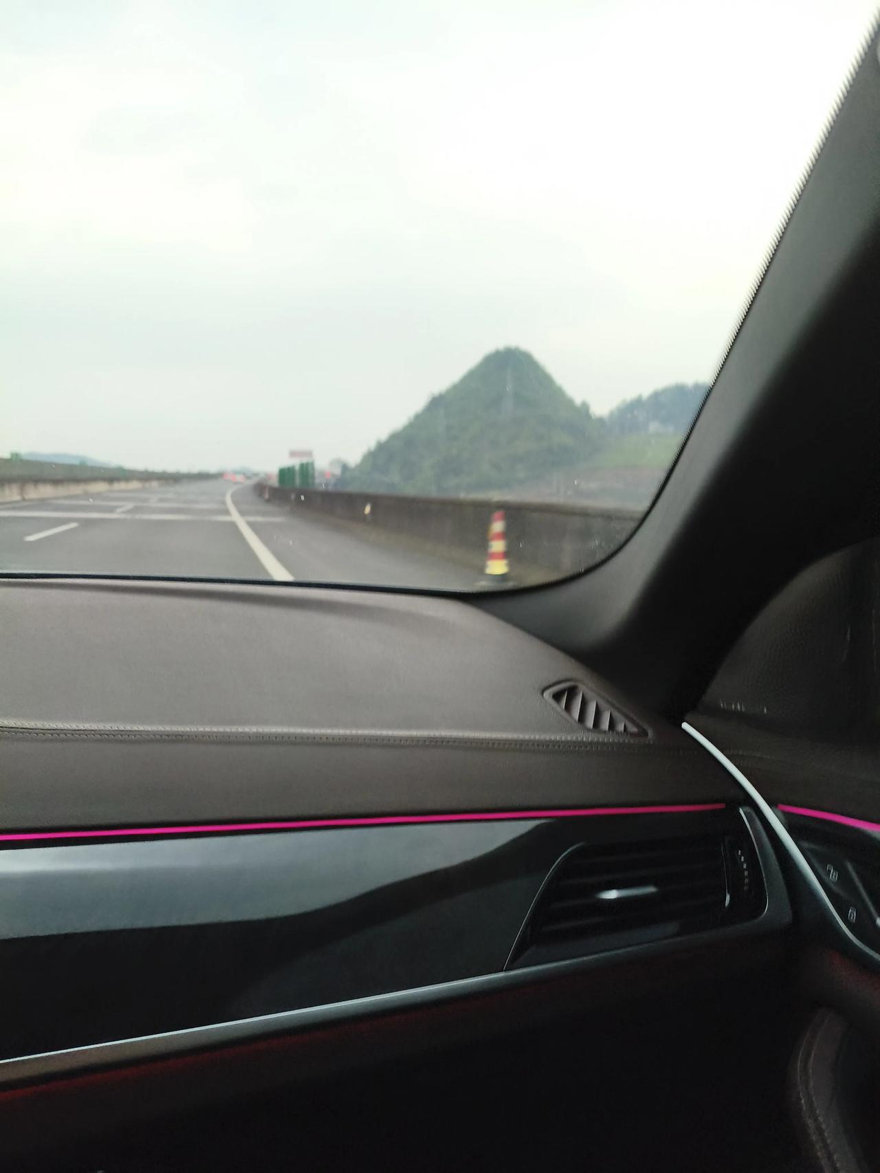 俄罗斯恢复苏联旧制
重返战时轨道