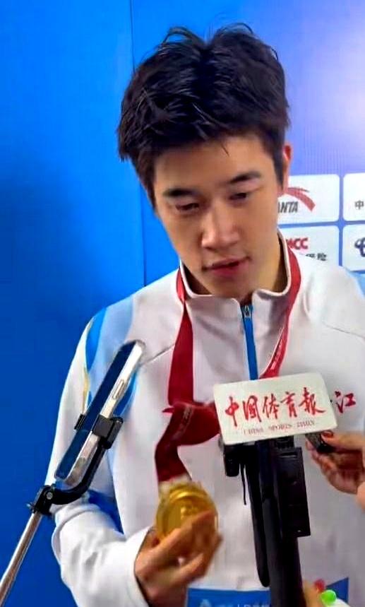 潘展乐全运会男子100米自由泳夺冠，评论区却吵翻了？  
 

48秒01的成绩