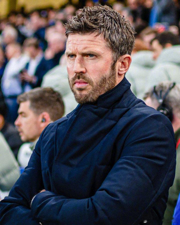 罗西尼尔真的是水平有限，上任以来所有对阵强队的比赛都输了，目前联赛四连败后排名第