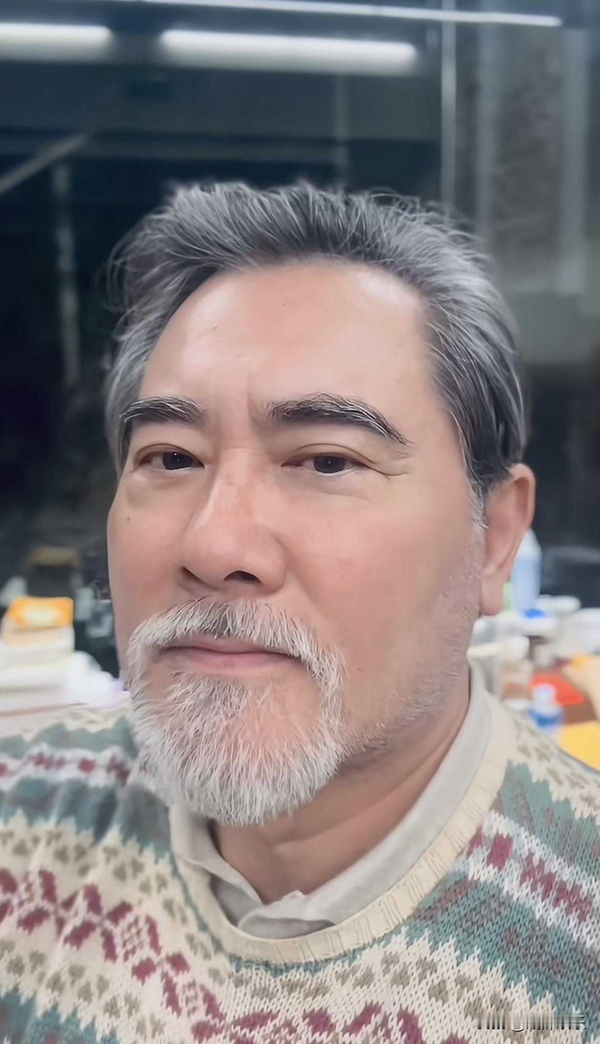 赵文瑄吓我一跳，太敢说了小嘴真毒。他说自己不是单身，有富婆追，男神老了越活越任性