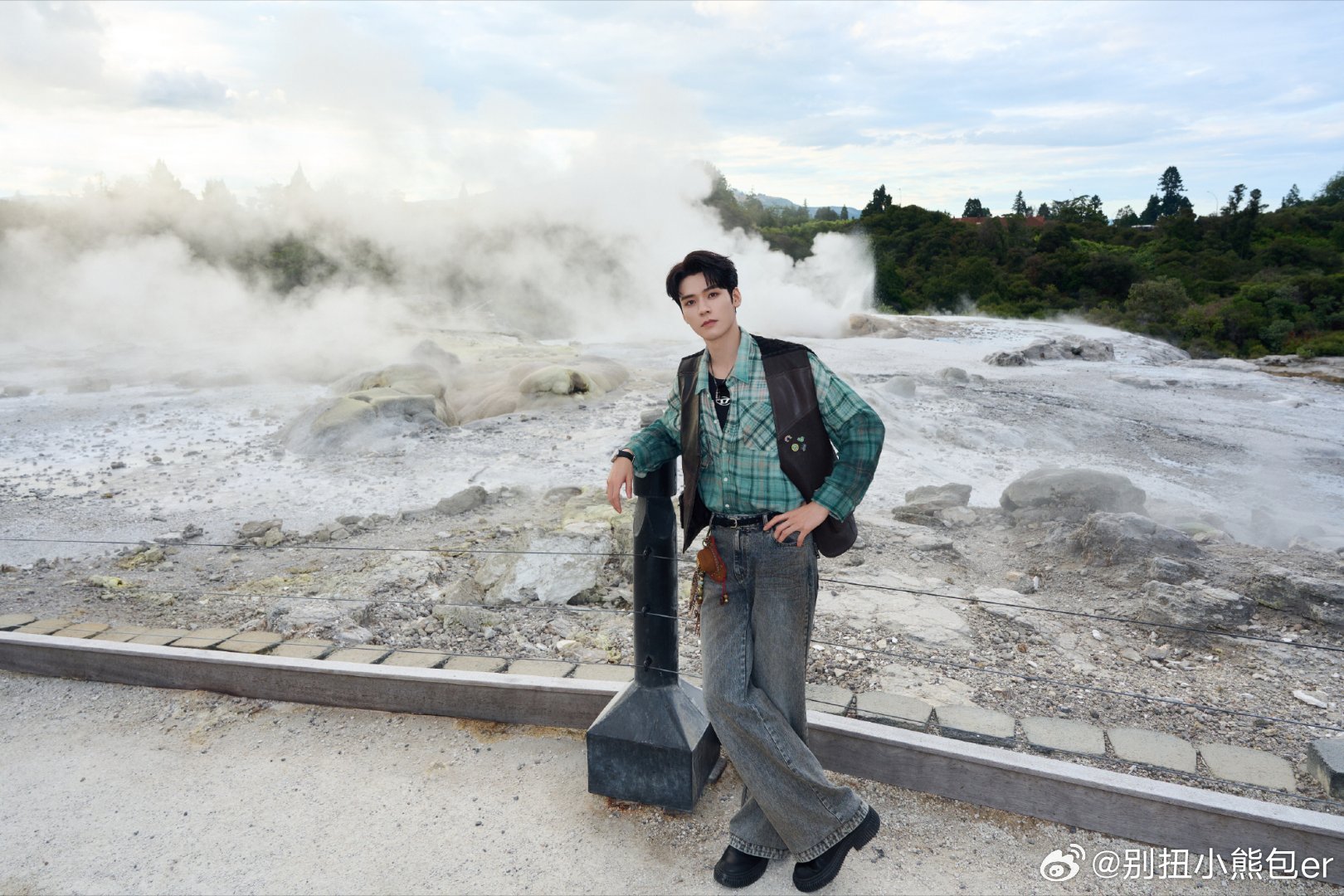 龚俊的心虚都在数里了 为隐藏卧底身份一直不停报数，龚俊窘迫又可爱，真想让这节目做