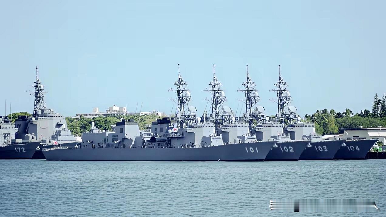 20年前看小本子的村雨级真是羡慕，感觉挺强大的！
现在来看，很简陋的感觉了。就那