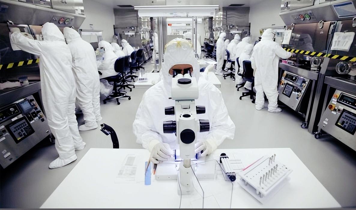 太离奇了！近两年美国有几位曾在军方、NASA及国家实验室工作的科学家，接连发生意