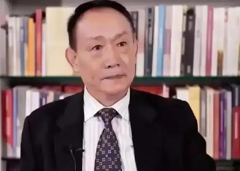放着舒坦的亿万身家不享，偏要出来掀别人的桌子。去查了查卢麒元教授的履历，结果着实