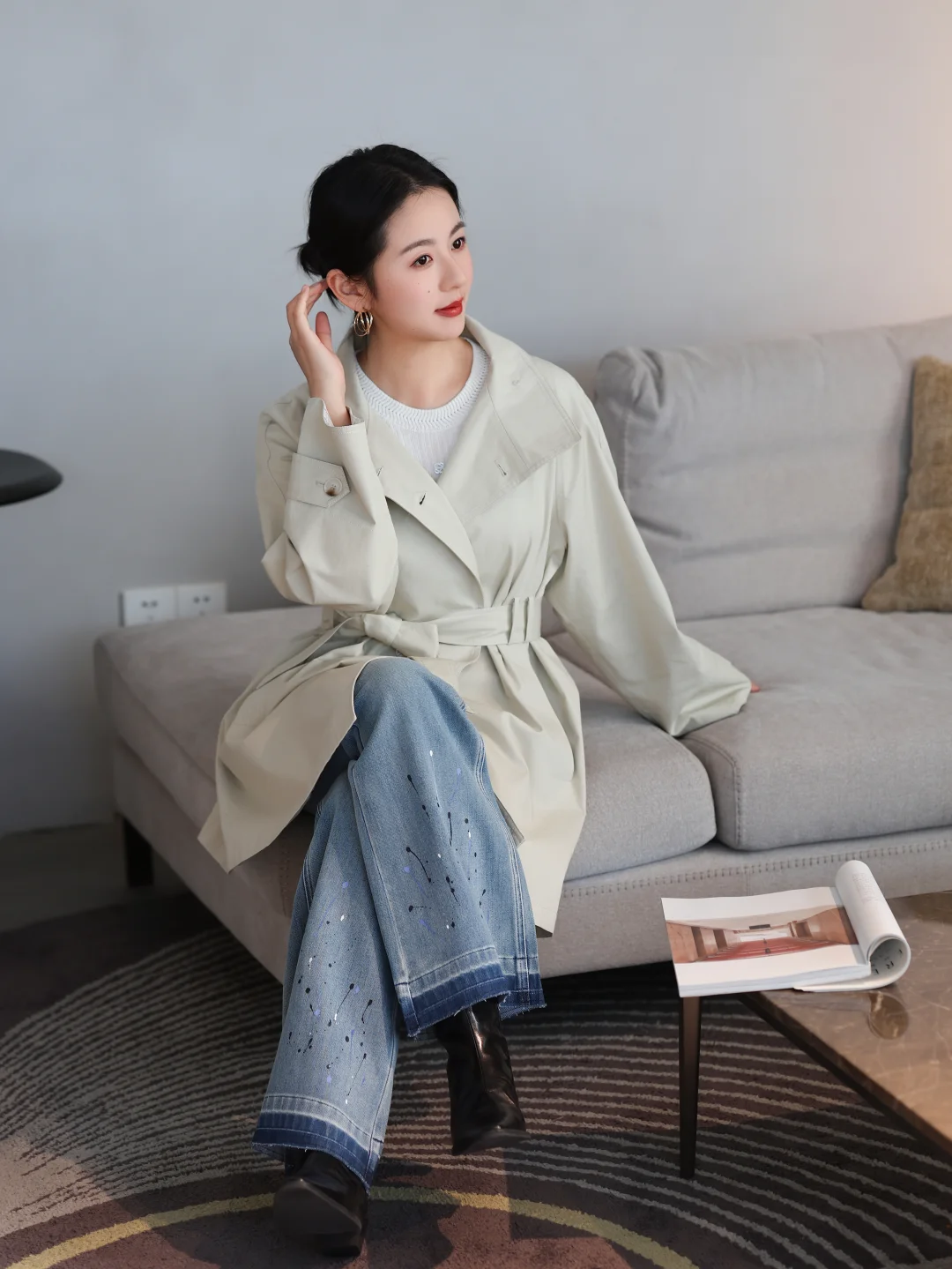 松弛有度，早春的通勤一件风衣搞定