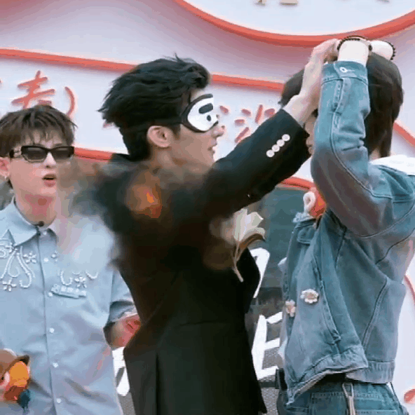 沈阳游乐园NPC比爱豆还会营业 太会了太会了，完全被沈阳游乐园的NPC媚到了，颜