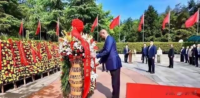 没见北京先去韶山！查波首访中国，为何选这个小山村？

4月17日，湖南韶山，莫桑