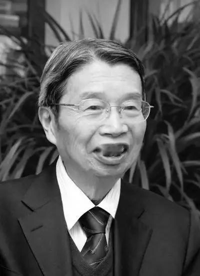 看了今年七一勋章的获得者里，竟然有一位已经去世的人，我一查他的资料，直接给我震惊