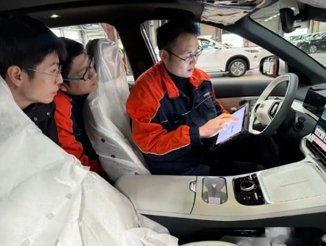深耕造车一线临海匠人让中国汽车走向世界从一名初出茅庐的普通装配工，一步步成长为基