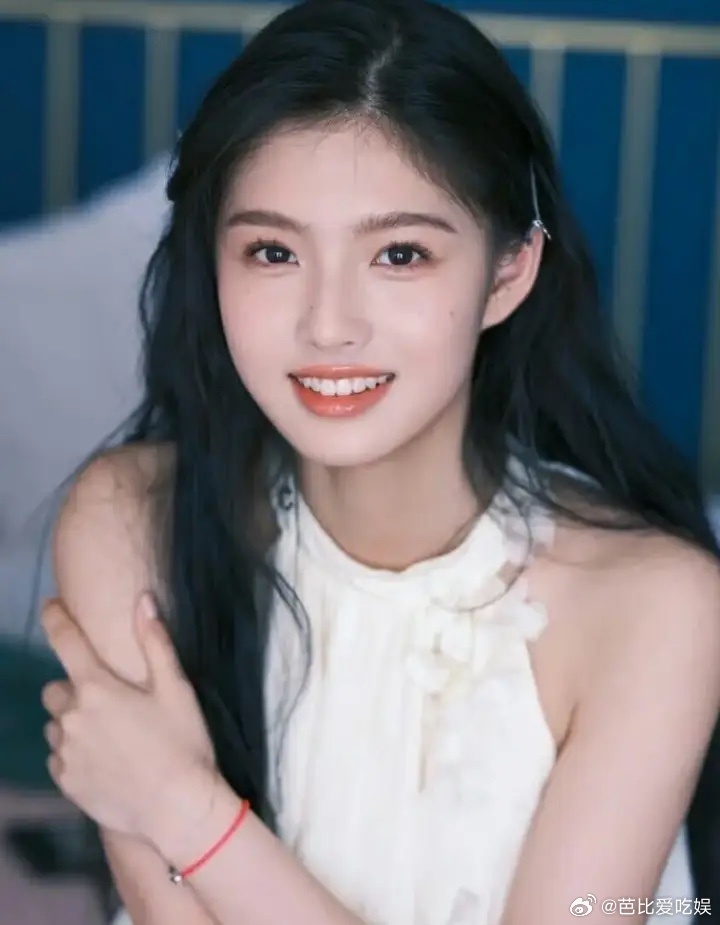 1.袁弘一直想要个二胎女儿，但张歆艺不愿意，因为再生个孩子又会让她事业停摆，再加