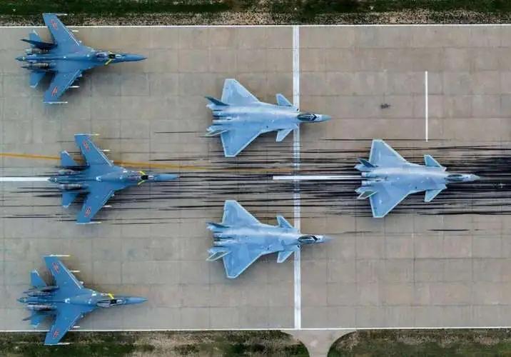 面对以色列可能发动的空袭作战，伊朗该如何应对？

如果能从中国无限制购入武器装备