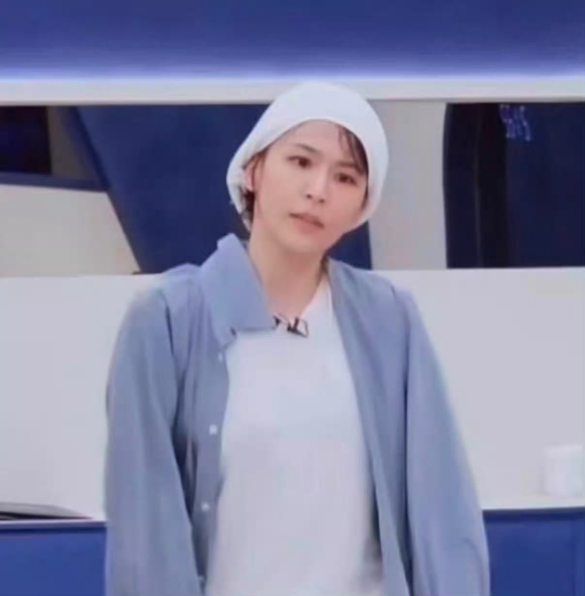 曾沛慈 毛巾包头沛慈姐姐训练后疯狂流汗用毛巾包头依然萌之就这样萌萌的进入抽象表情