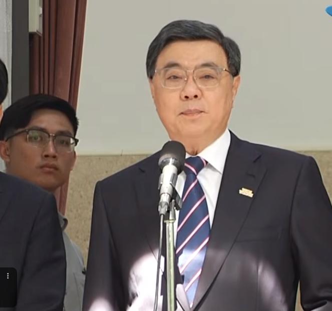 台湾地区行政主管机构负责人卓荣泰今天赴“立院”备询前接受媒体简短采访，说“军购案