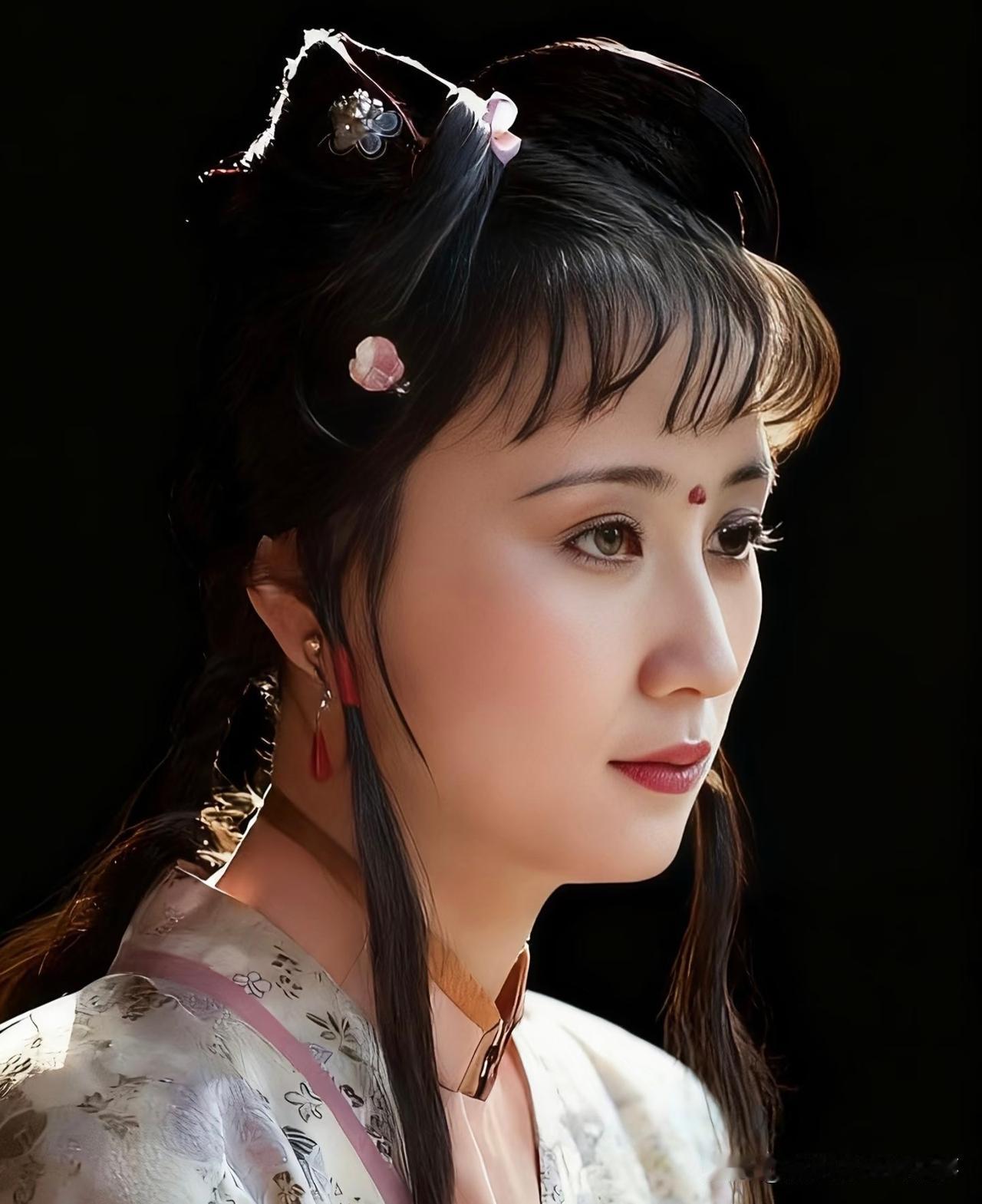 的伟大，根本不止表面的贾家兴亡！跟着索隐派思路深挖才发现，这本书藏着满纸明清密码