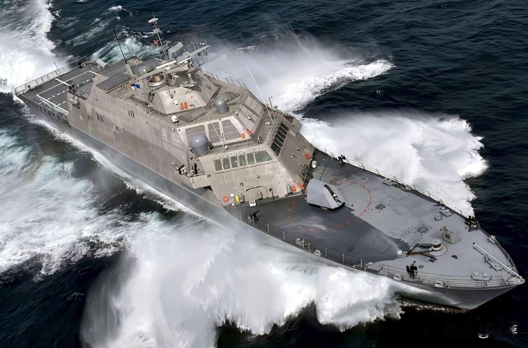 洛马公司2004年启动研制的美军自由级濒海战斗舰，首舰2005年开工、2008年