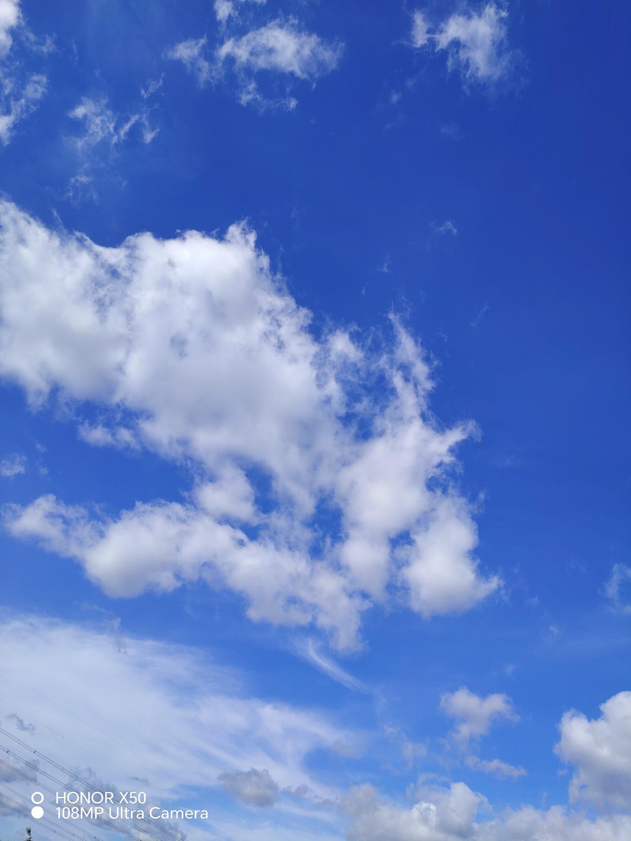 晒图笔记大赛 蓝天白云，美不胜收！🌤️💙