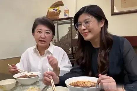 党主席选举，郑丽文策略性溃败！

这次国民党主席选举，郑丽文太想投机取巧了，论实