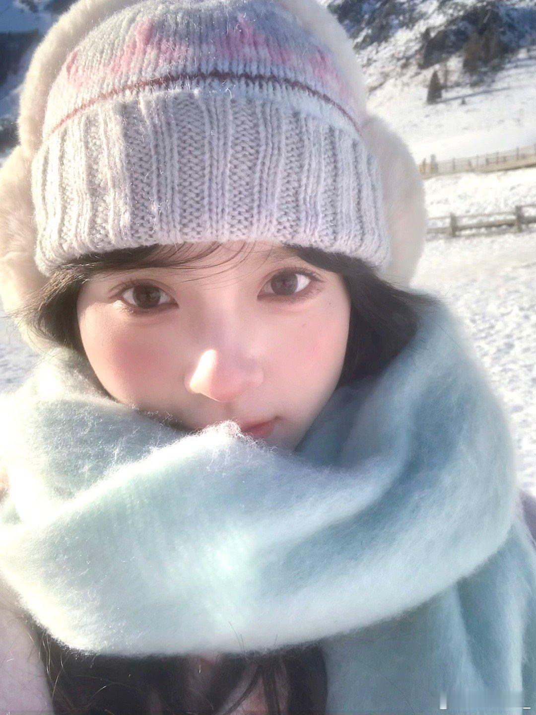 在禾木当粉色小雪人⛄️💕 