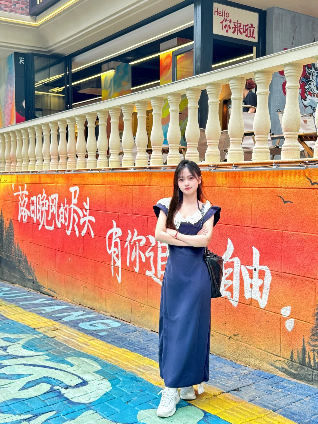 黔灵东路…新的打卡地居然是家烤鸡店